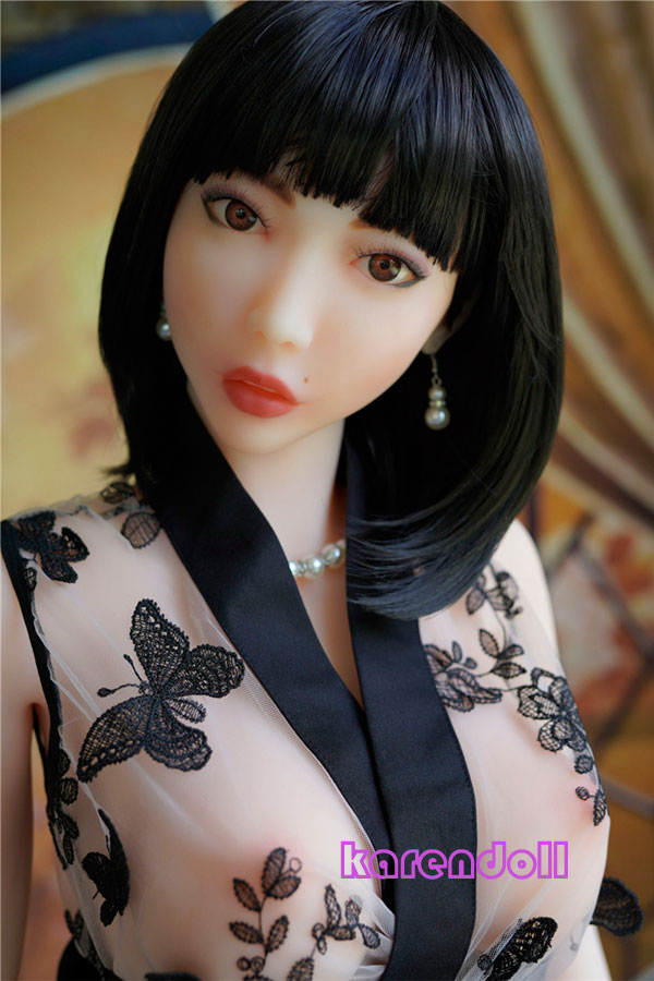 Kimiko Sexy Married Woman