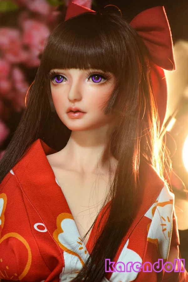 Life-size doll Suzuhara Chinami